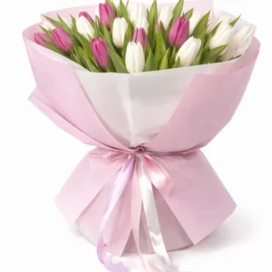 Букет тюльпанов в фирменной упаковке By AIGUL Flowers